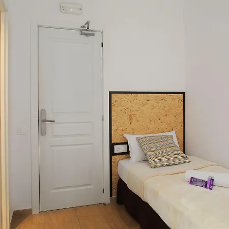 בית הארחה Balkonis 2*